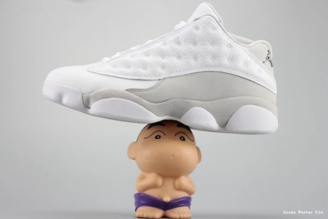 LowPure Money Air mens Jordan 13 310810-100 white 0608